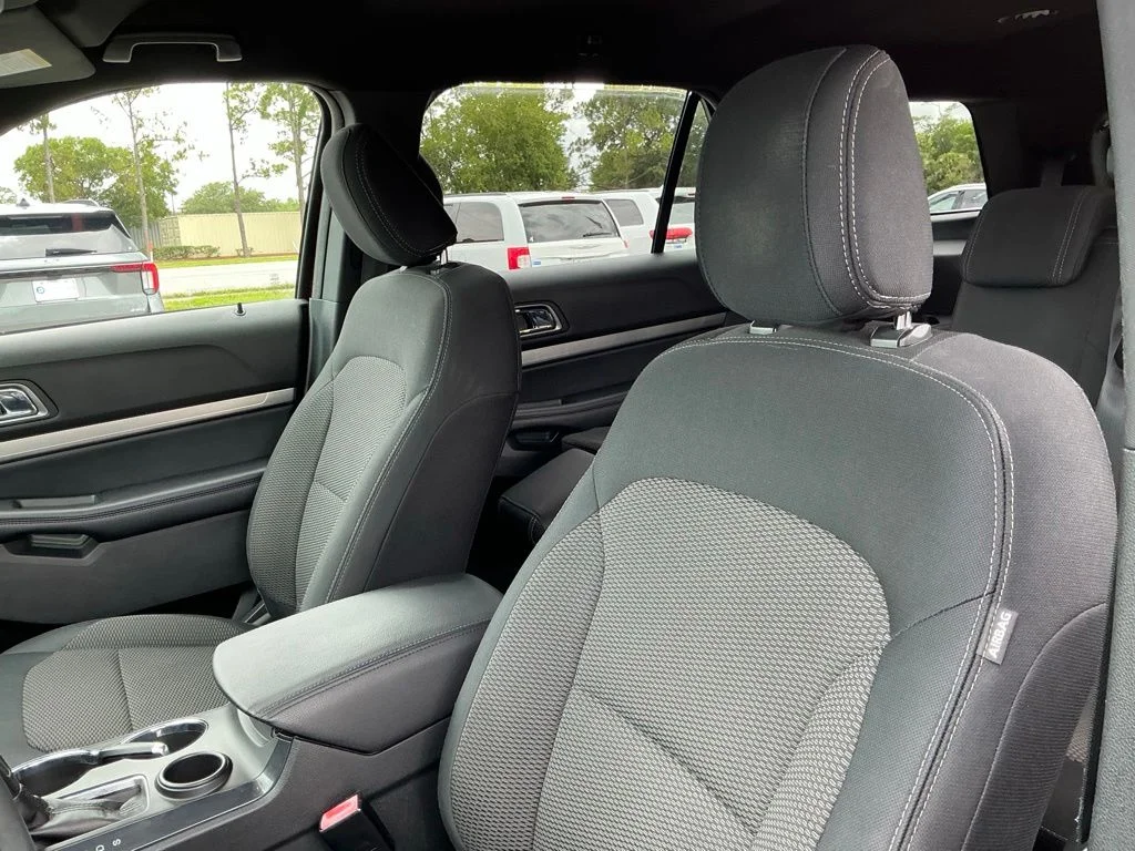 Used 2018 Red Ford XLT image 41