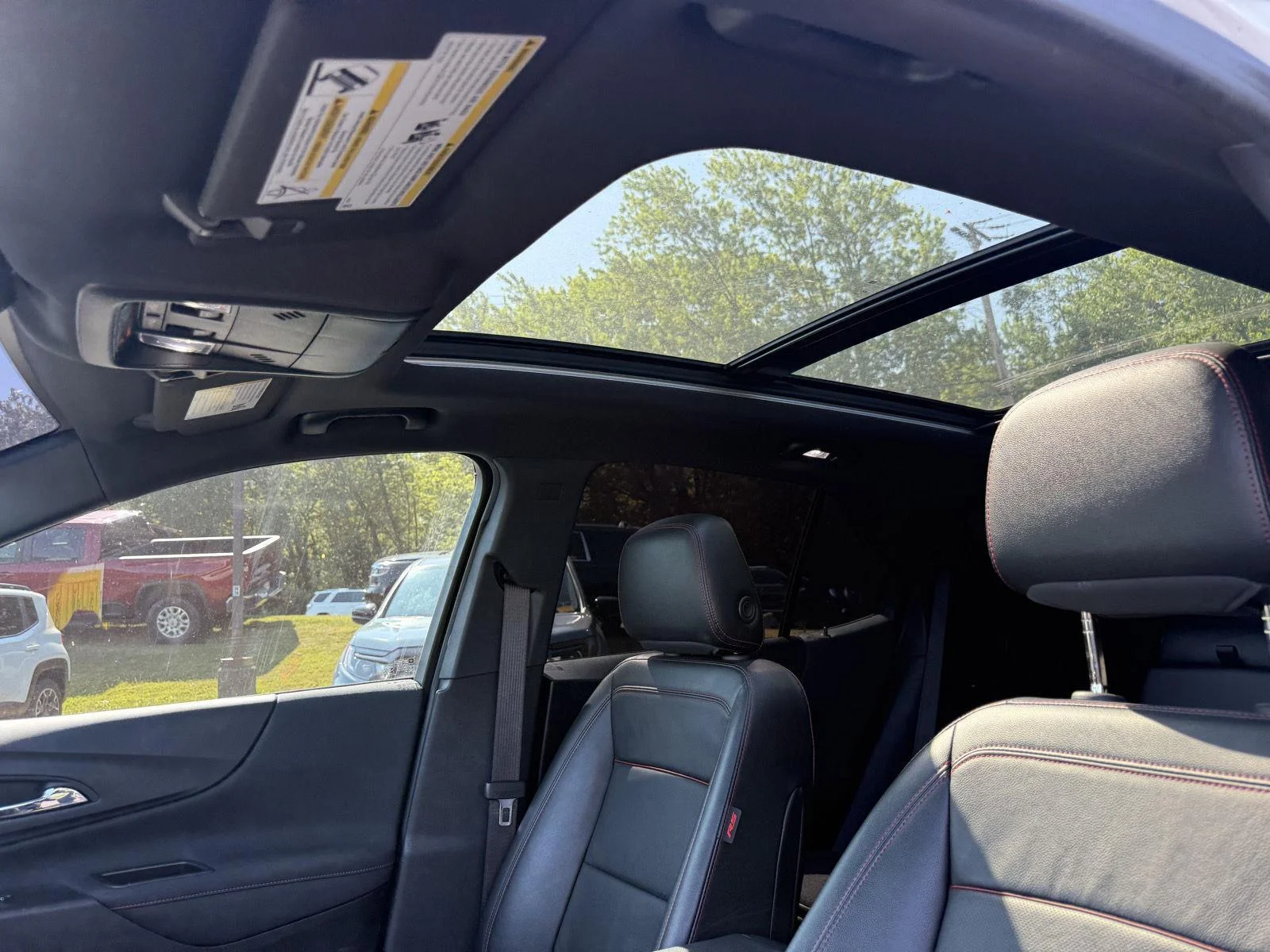 Used 2023 Summit White Chevrolet RS image 15