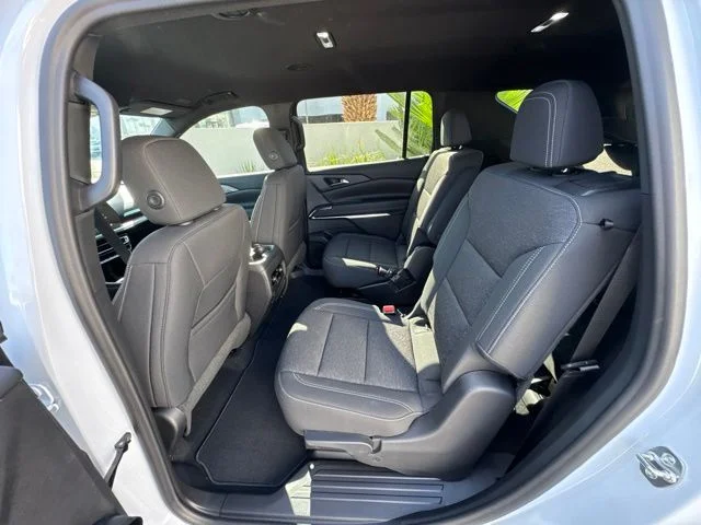 New 2027 White Chevrolet LT image 18