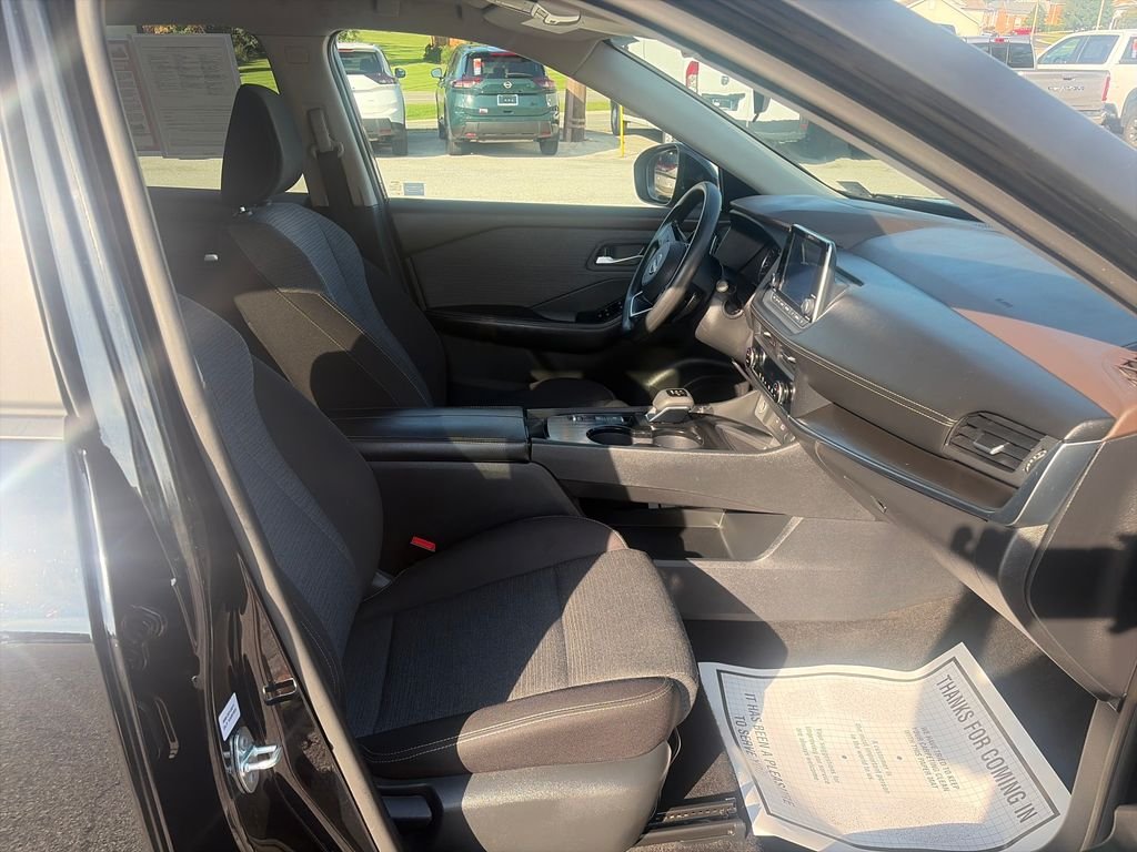 Used 2023 Black Nissan SV image 38