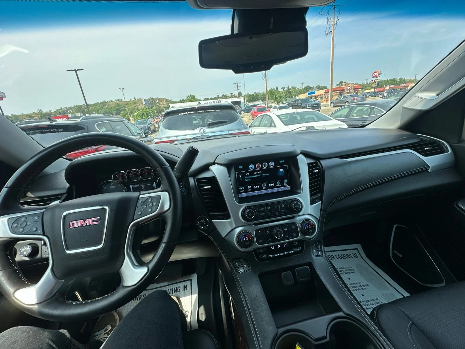 Used 2018 Red GMC SLT image 50