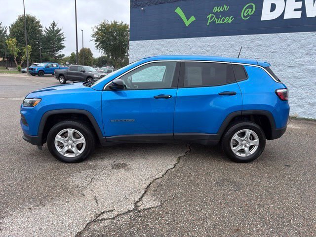 Used 2022 Laser Blue Pearlcoat Jeep Sport image 2