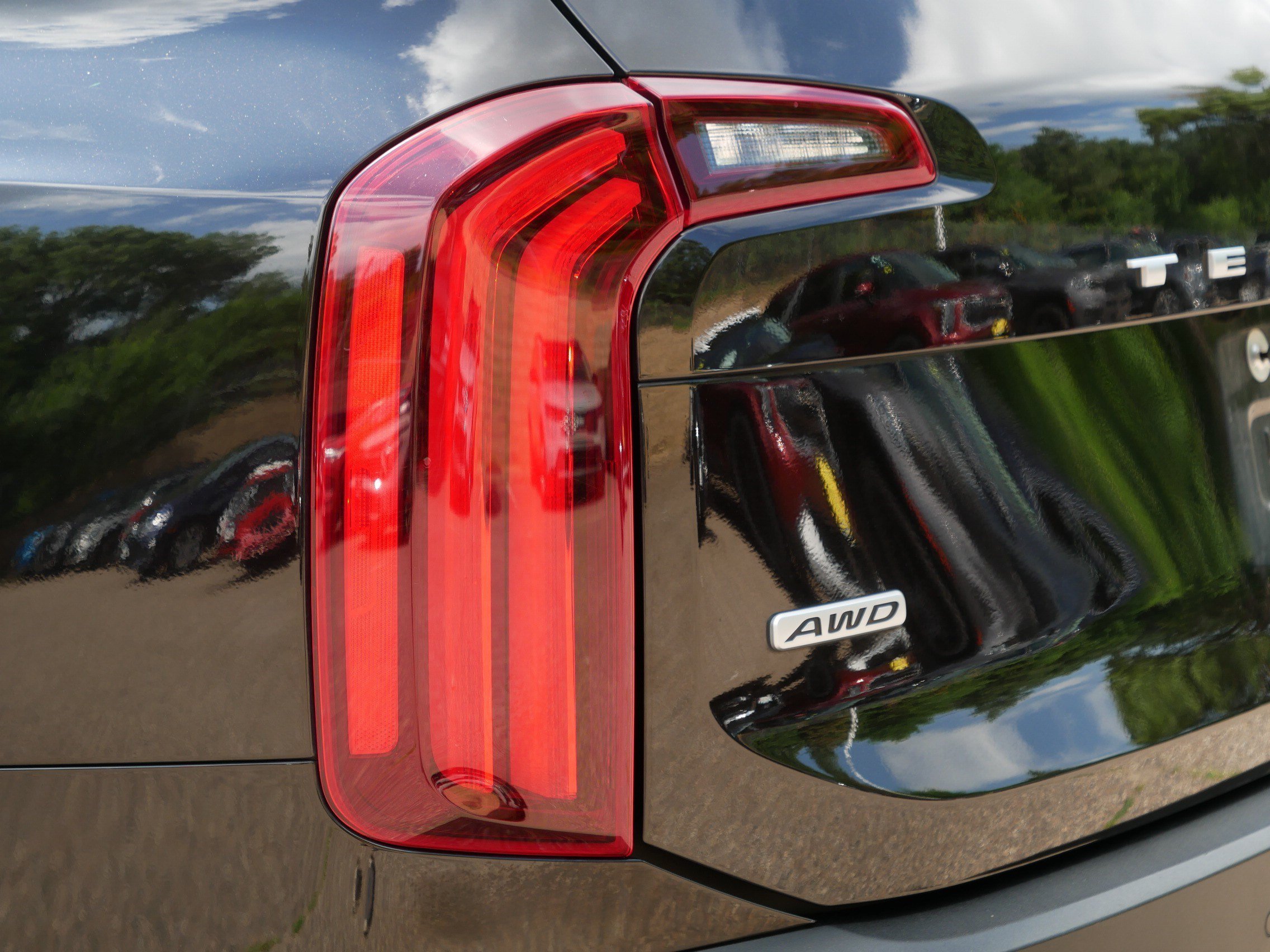 Used 2022 Black Copper Kia SX image 17