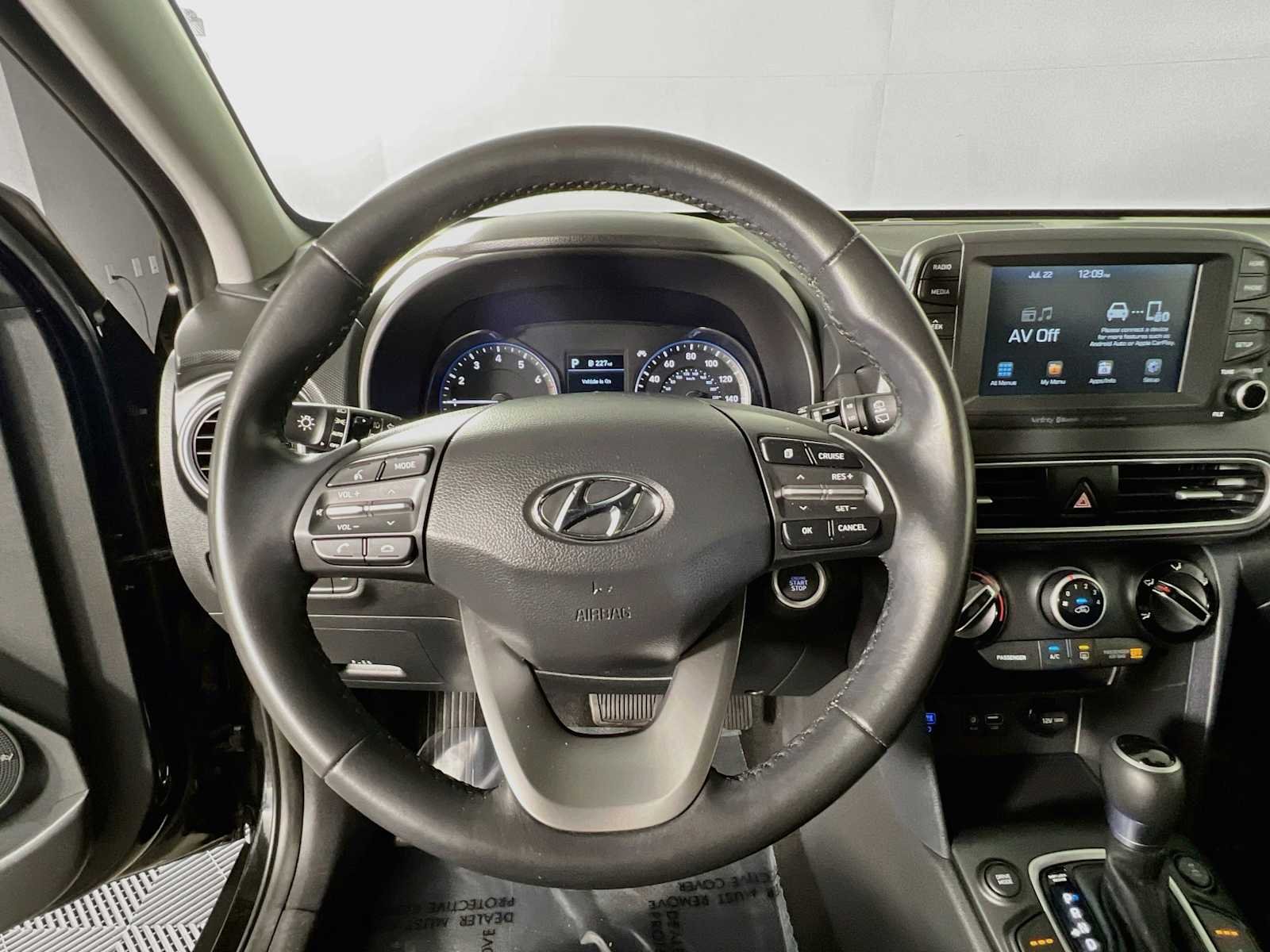 Used 2019 Ultra Black Pearl Hyundai SEL image 11