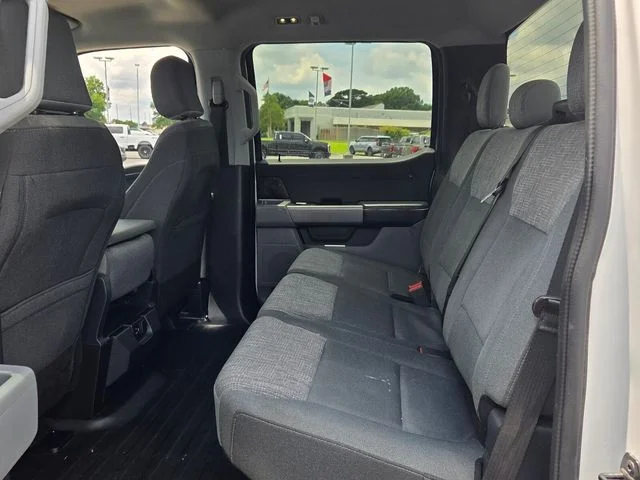 Used 2022 White Ford XLT image 12
