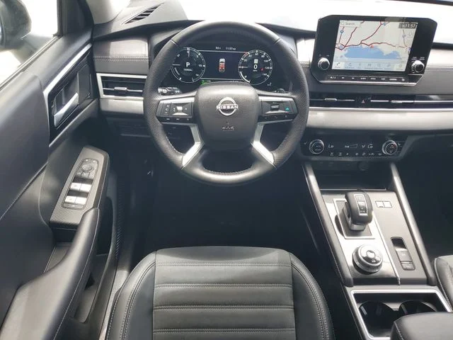 New 2026 Black Nissan SL image 17