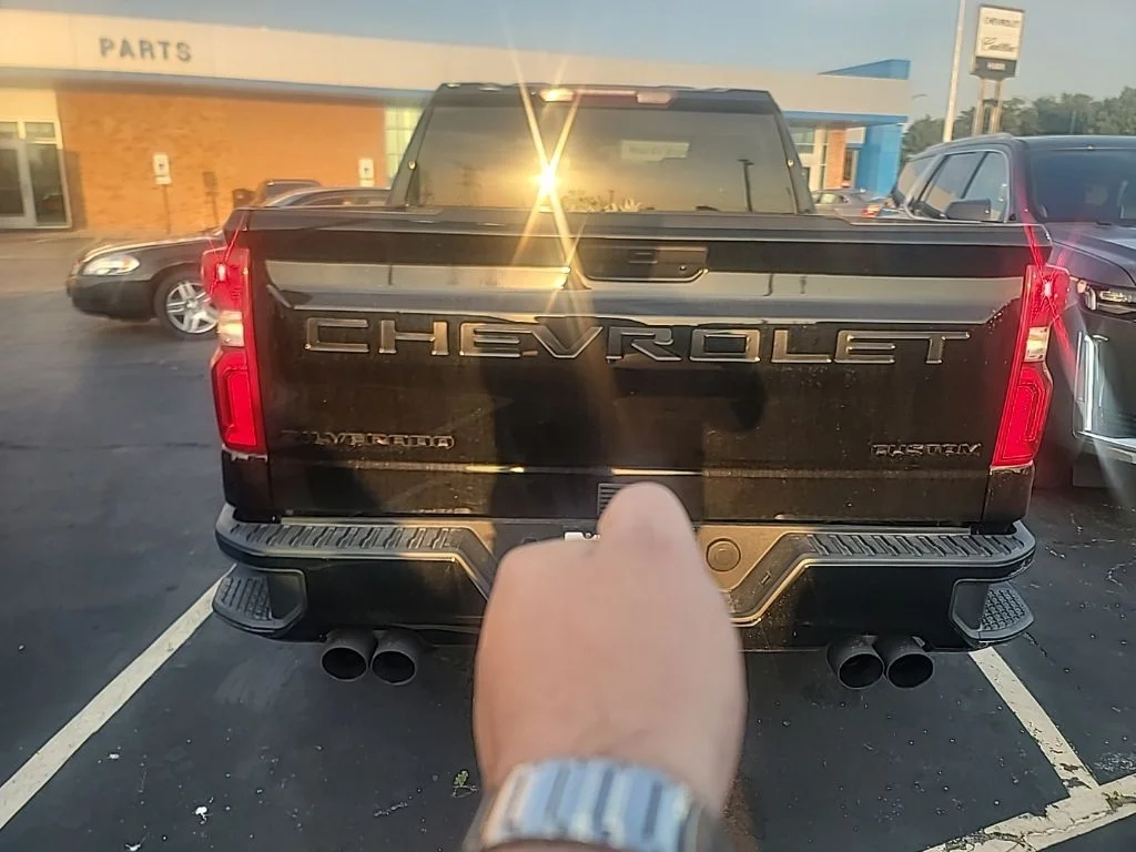 Used 2021 Black Chevrolet Custom image 5