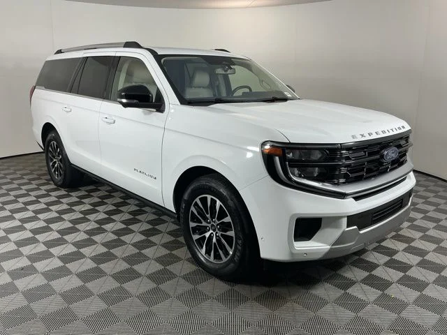 Used 2025 White Ford Platinum image 3
