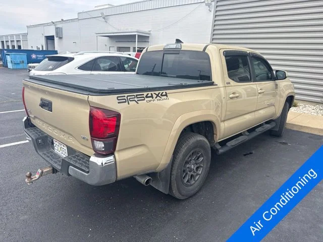 Used 2018 Quicksand Toyota SR5 image 5