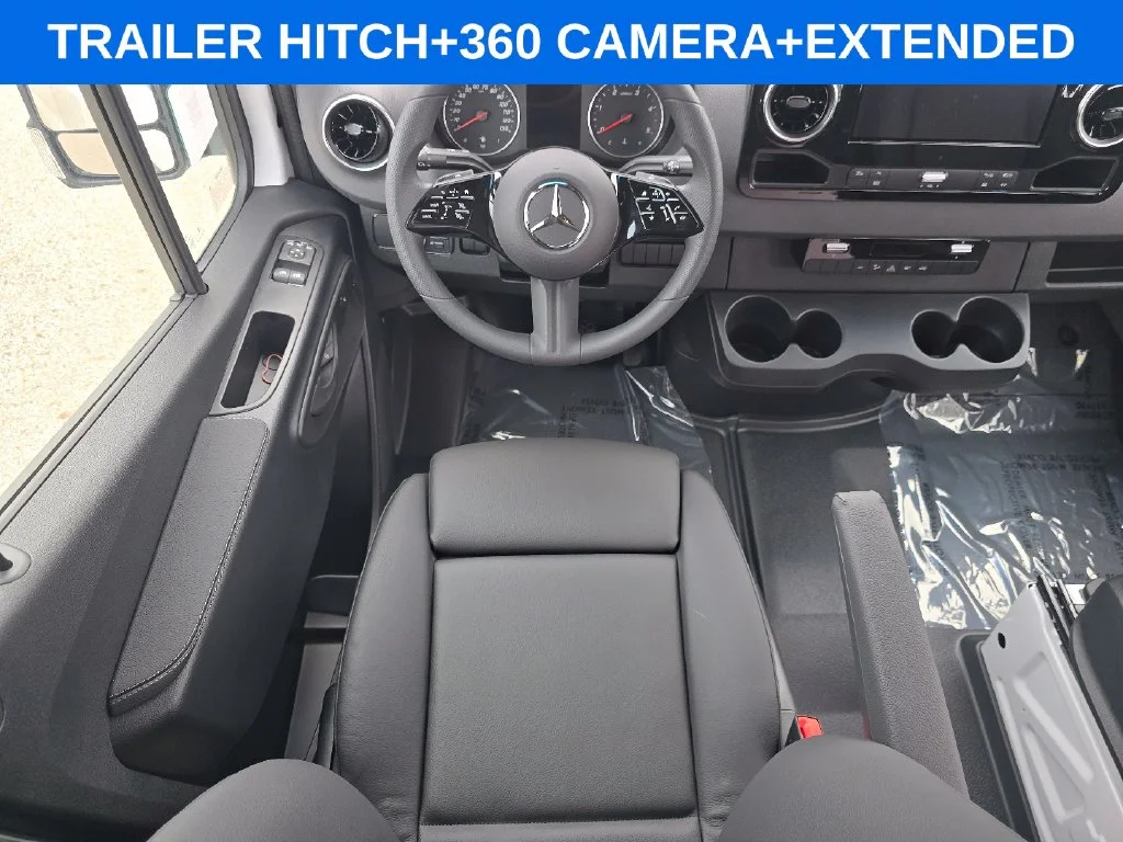 New 2026 Arctic White Mercedes-Benz Cargo 170 WB image 18