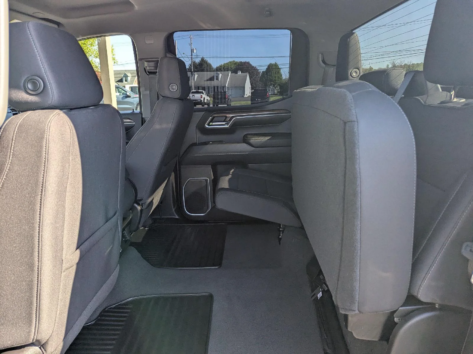 2024 Chevrolet Silverado 1500 LT - Photo 29