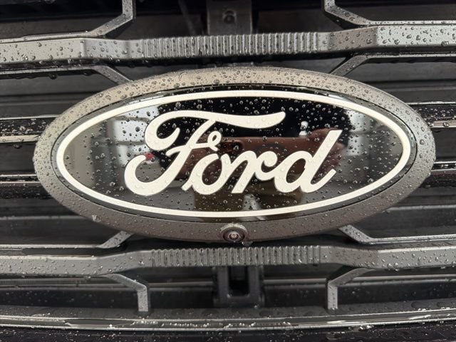 New 2026 Ruby Red Metallic Tinted Clearcoat Ford XLT image 3