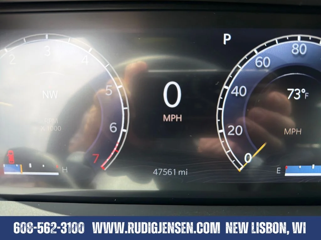 Used 2023 Velvet Red Pearlcoat Jeep Altitude image 16