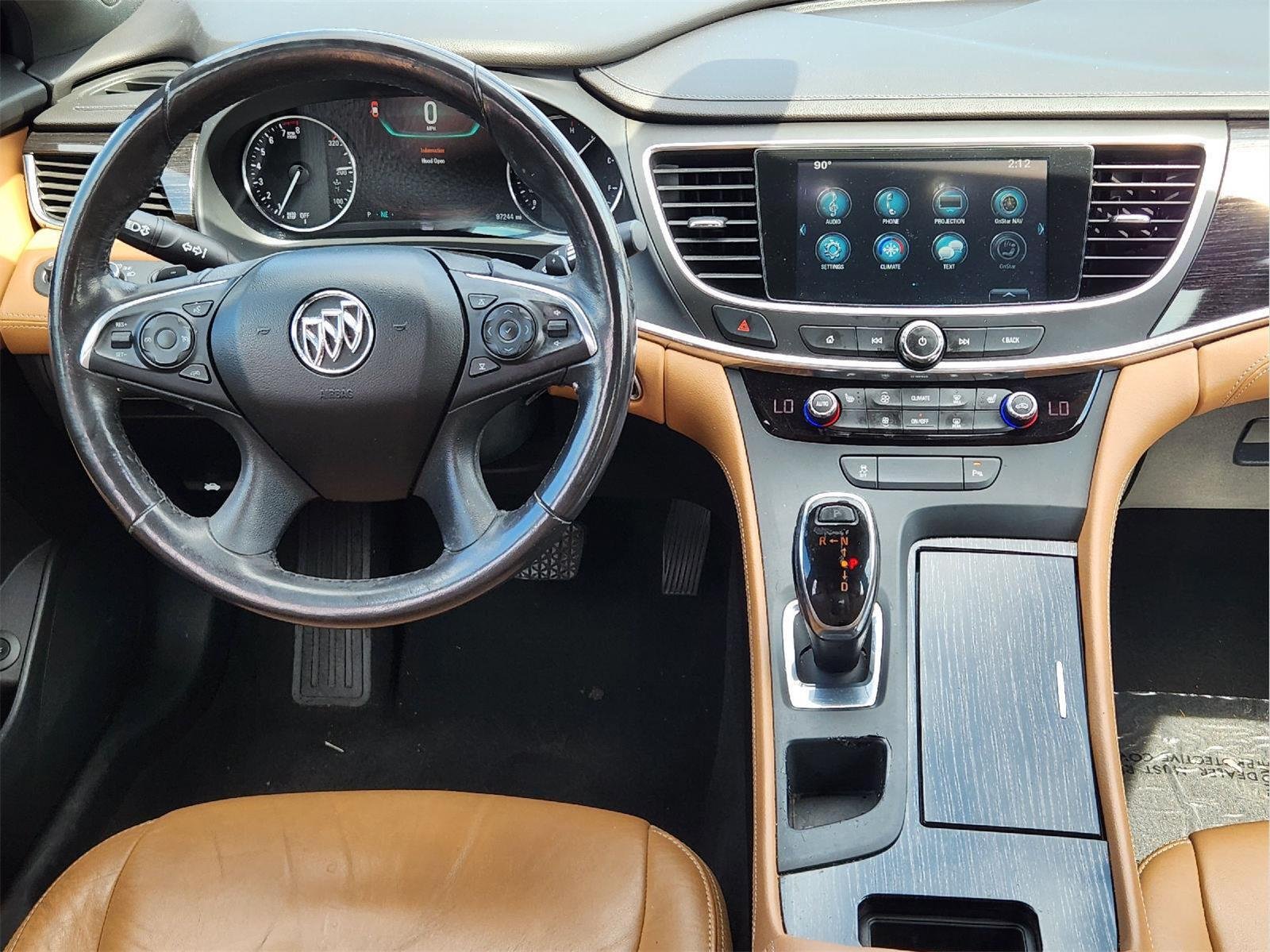 Used 2018 Summit White Buick Essence image 27