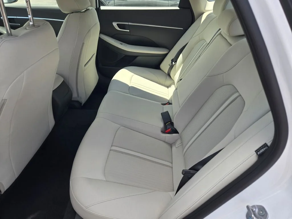 New 2026 White Hyundai SEL Sport image 15