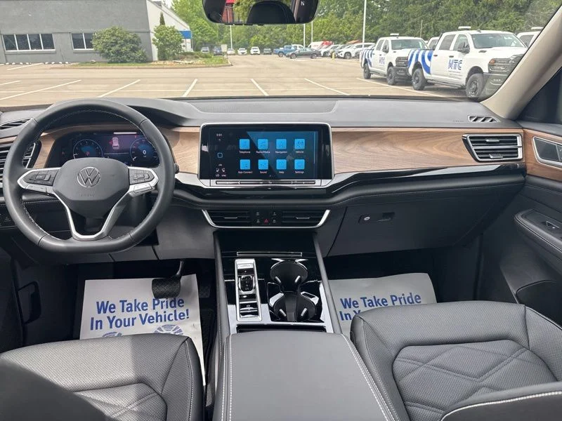 New 2026 Blue Volkswagen 2.0T SE w/Technology image 25