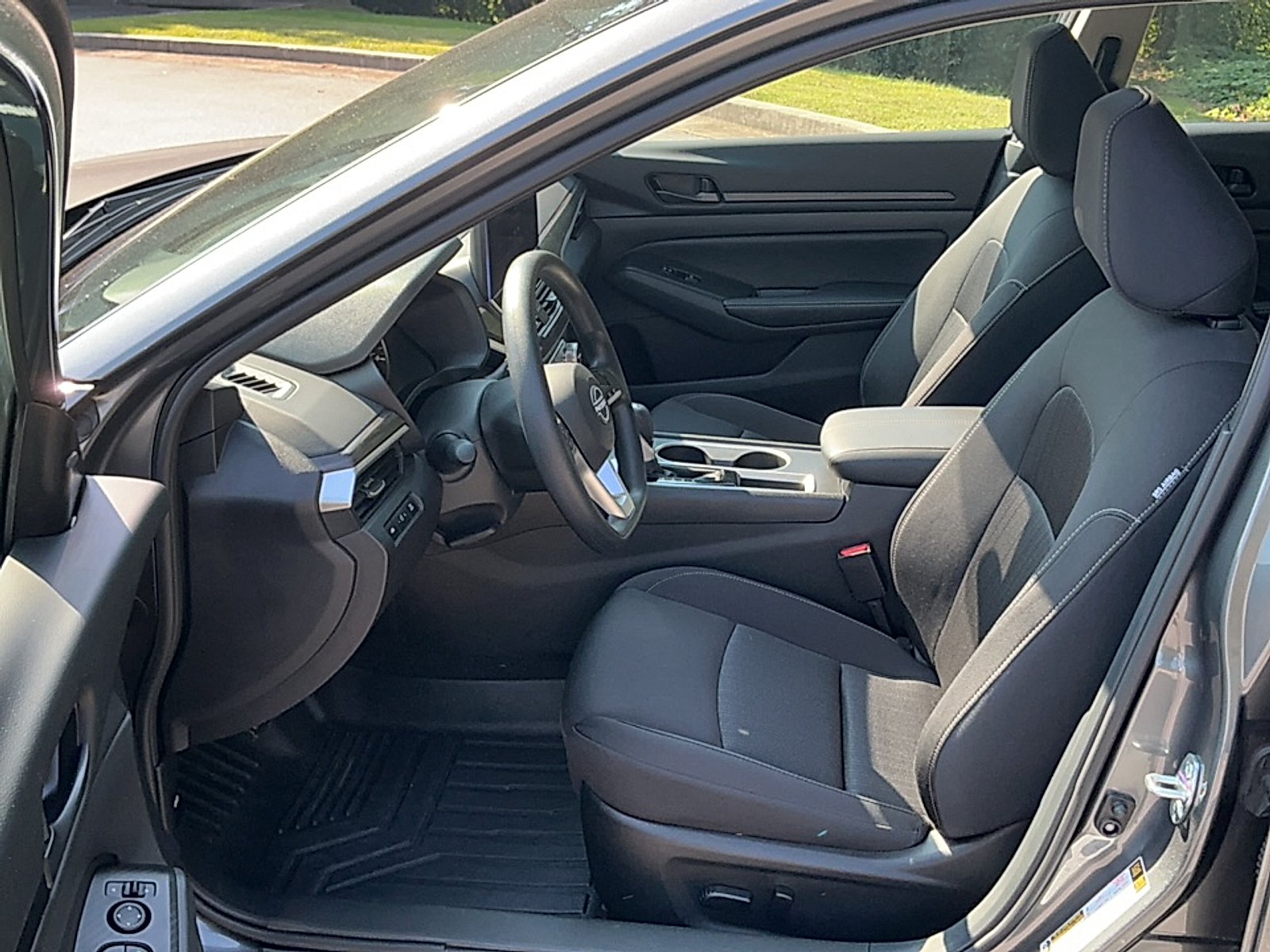 Used 2026 Gun Metallic Nissan SV FWD image 13