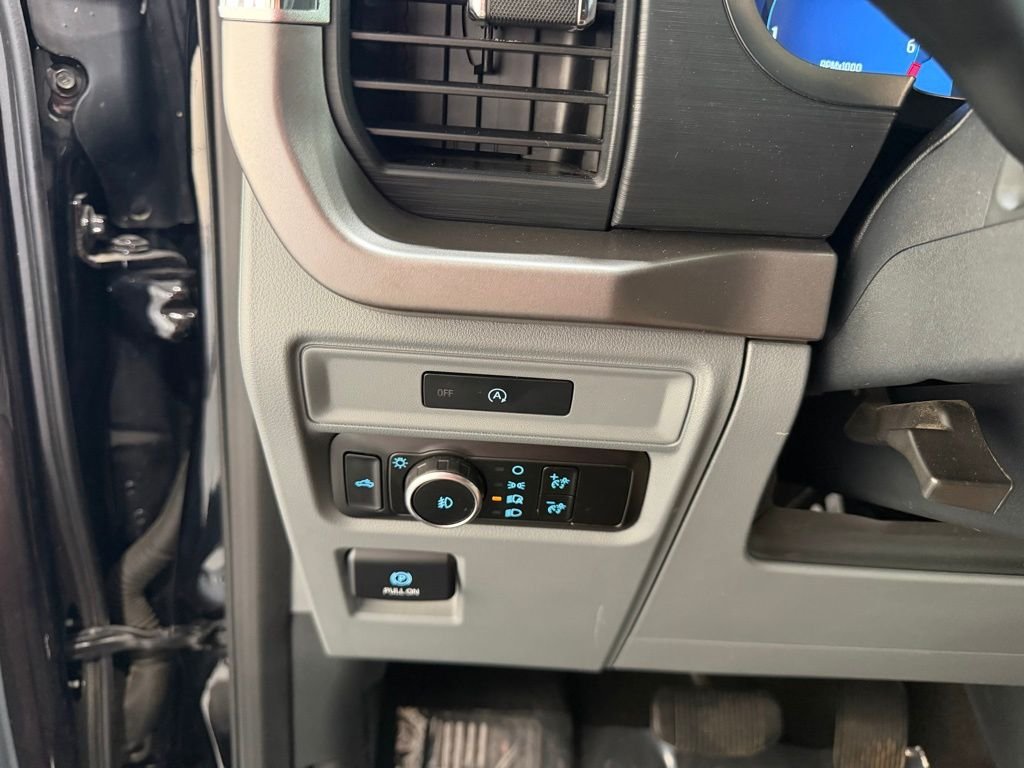 2025 Ford F-150 XLT - Photo 17