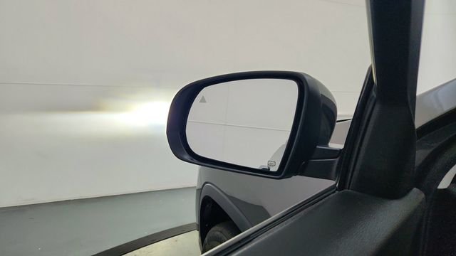 Used 2019 Gray Jeep Latitude Plus image 19