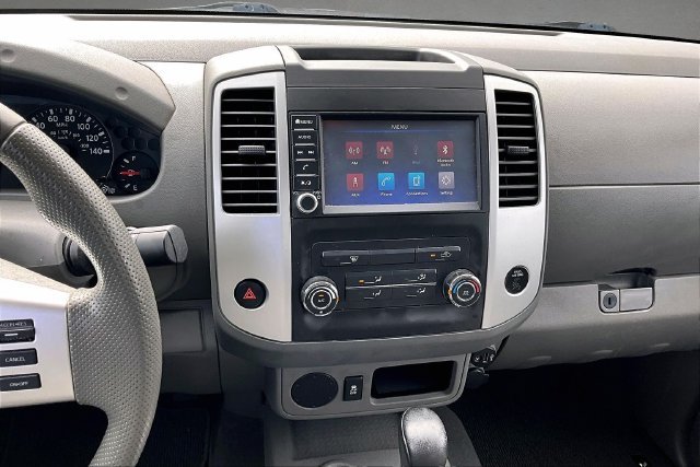 Used 2021 Gray Nissan SV image 4