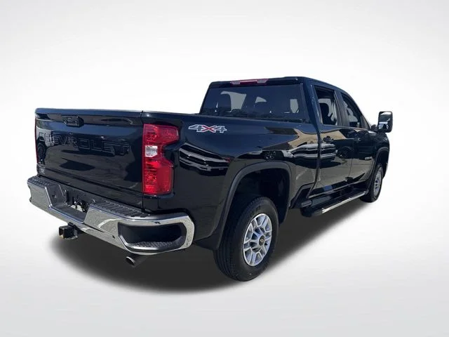 Used 2025 Black Chevrolet LT image 5