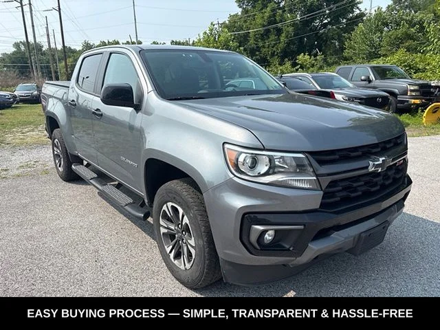Used 2022 Gray Chevrolet Z71 image 4