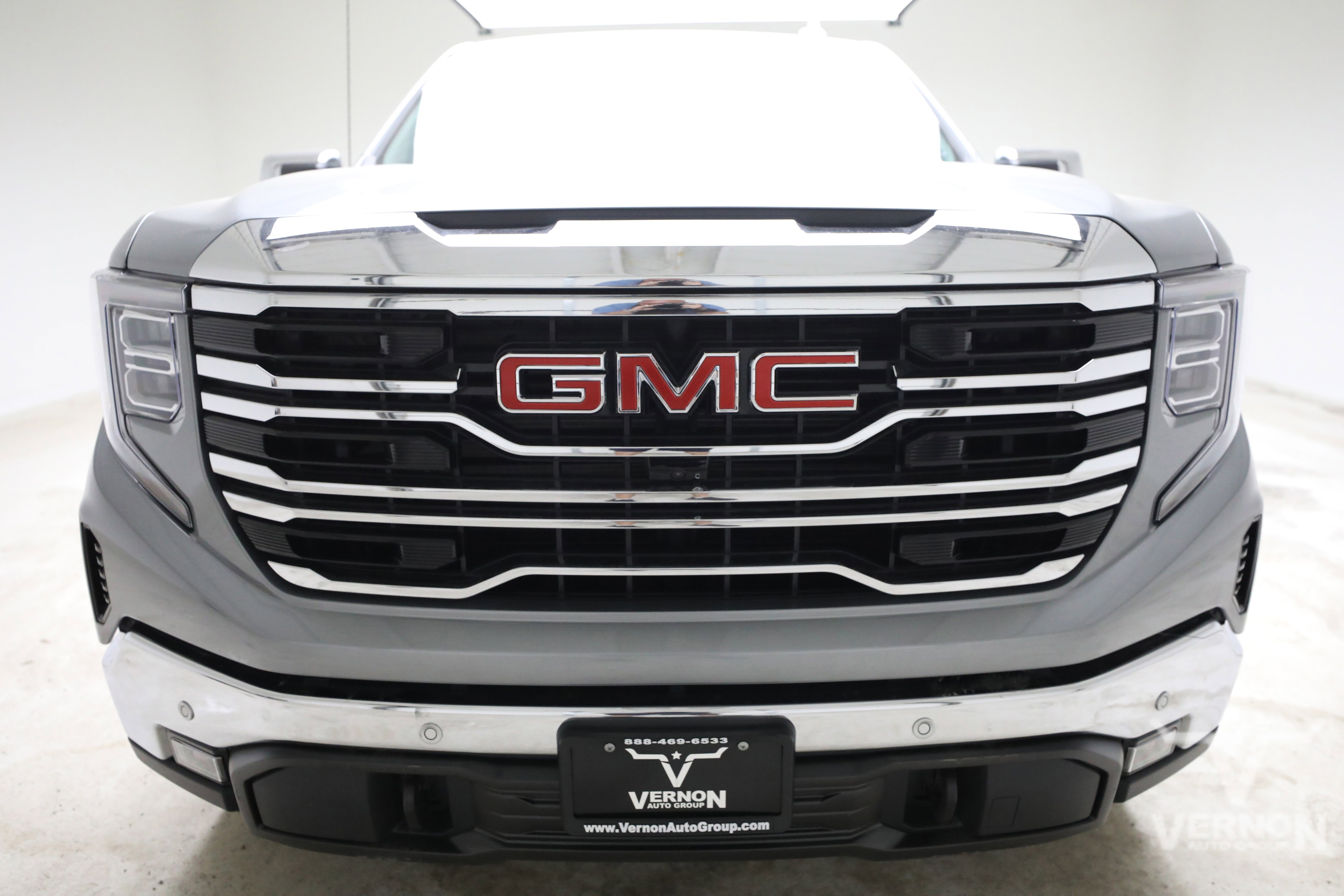 New 2026 Sterling Metallic GMC N image 8