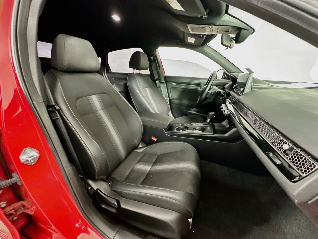 Used 2024  Honda Sport image 26
