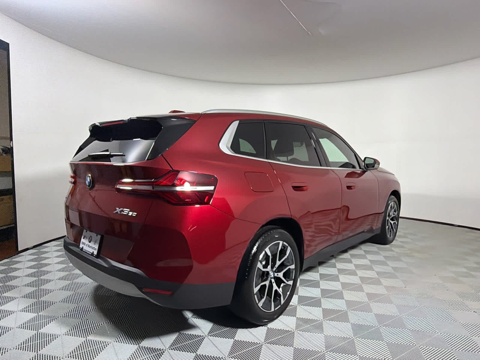 Used 2026 Vegas Red Metallic BMW 30 xDrive image 5