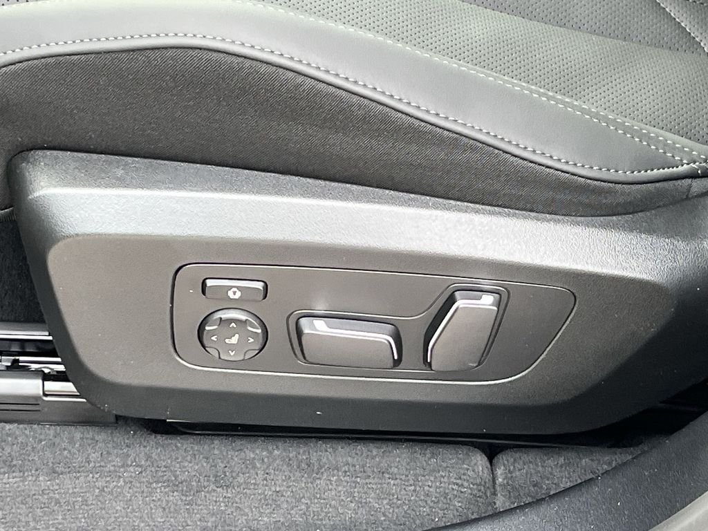 Used 2026 Dark Graphite BMW 30 xDrive image 12