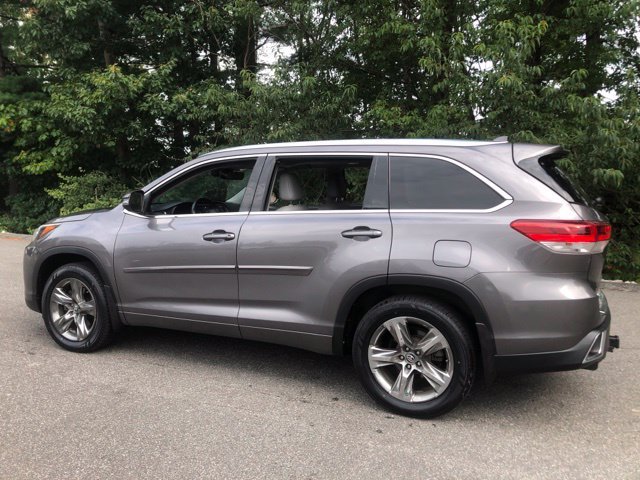 Used 2017 Predawn Gray Mica Toyota Limited Platinum image 6