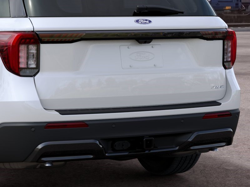New 2027 Star White Metallic Tri-Coat Ford ST-Line image 36