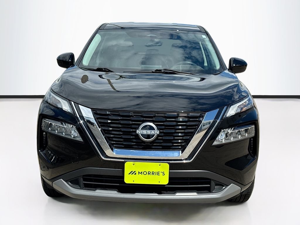 Used 2023 Black Nissan SV image 2