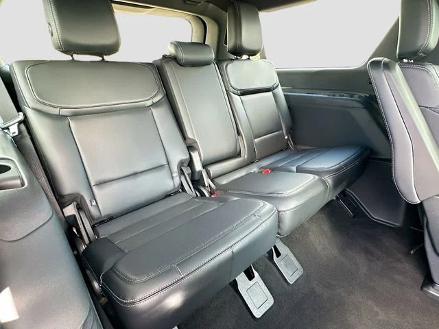 Used 2026 Black Ford Platinum image 27