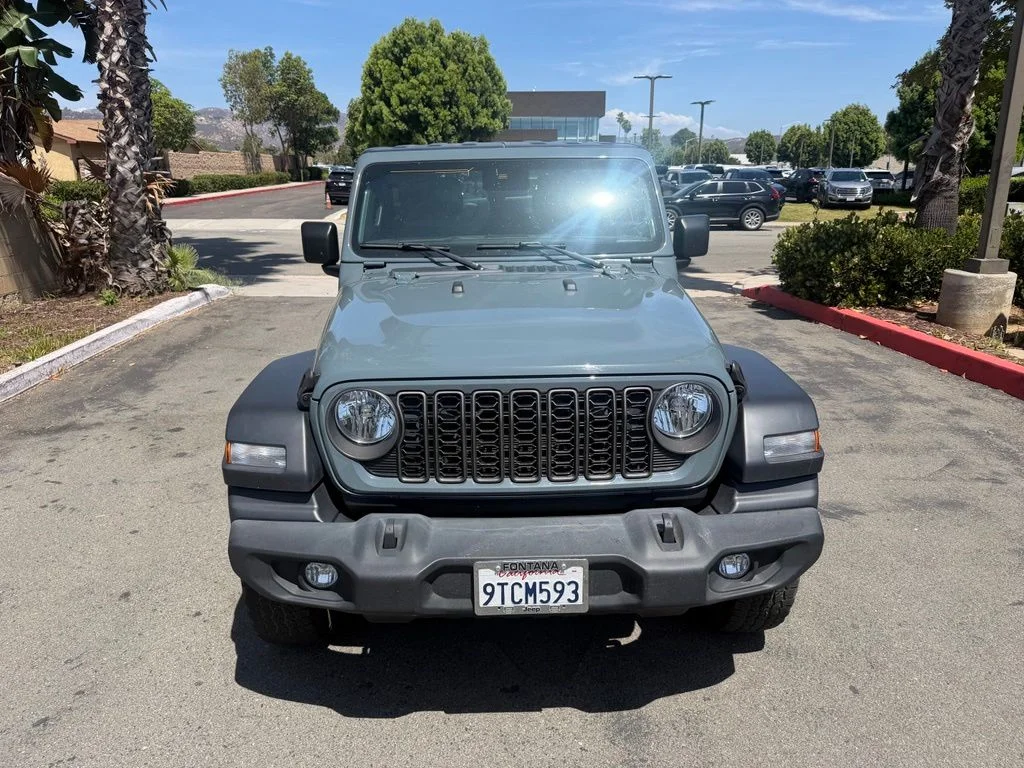 Used 2024 Gray Jeep Sport S image 2