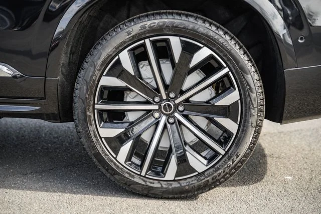 2026 Volvo XC90 Ultra - Photo 18