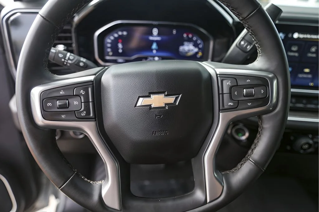 Used 2025 Gray Chevrolet LTZ image 15