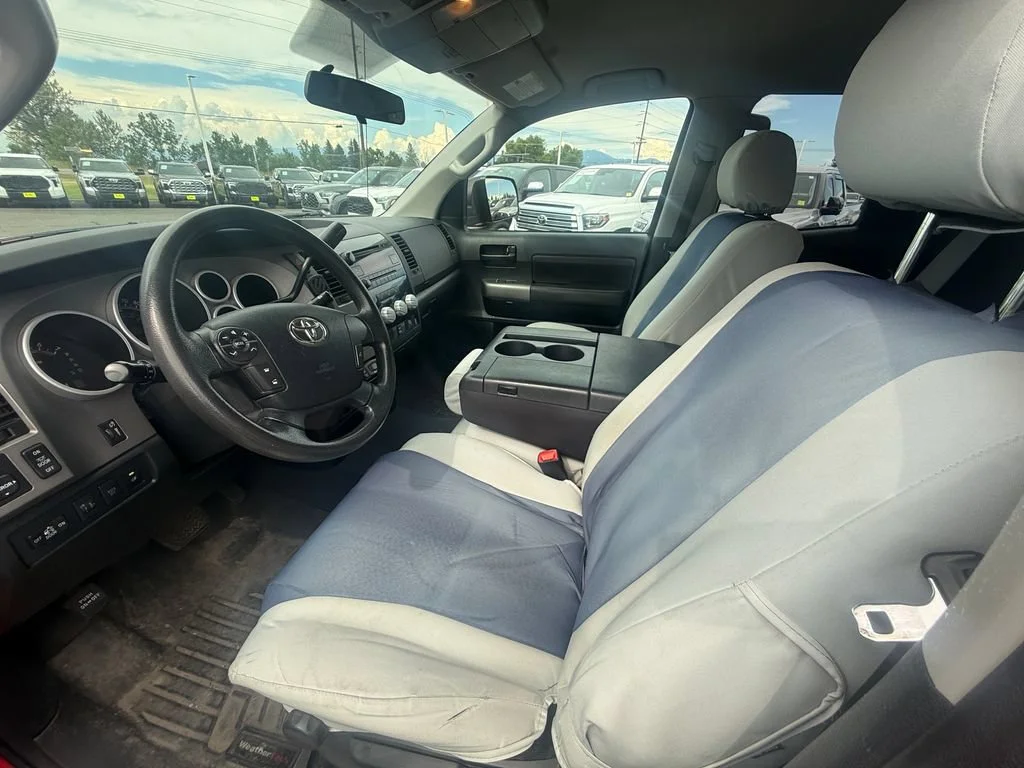 Used 2012 Red Toyota GRADE image 3