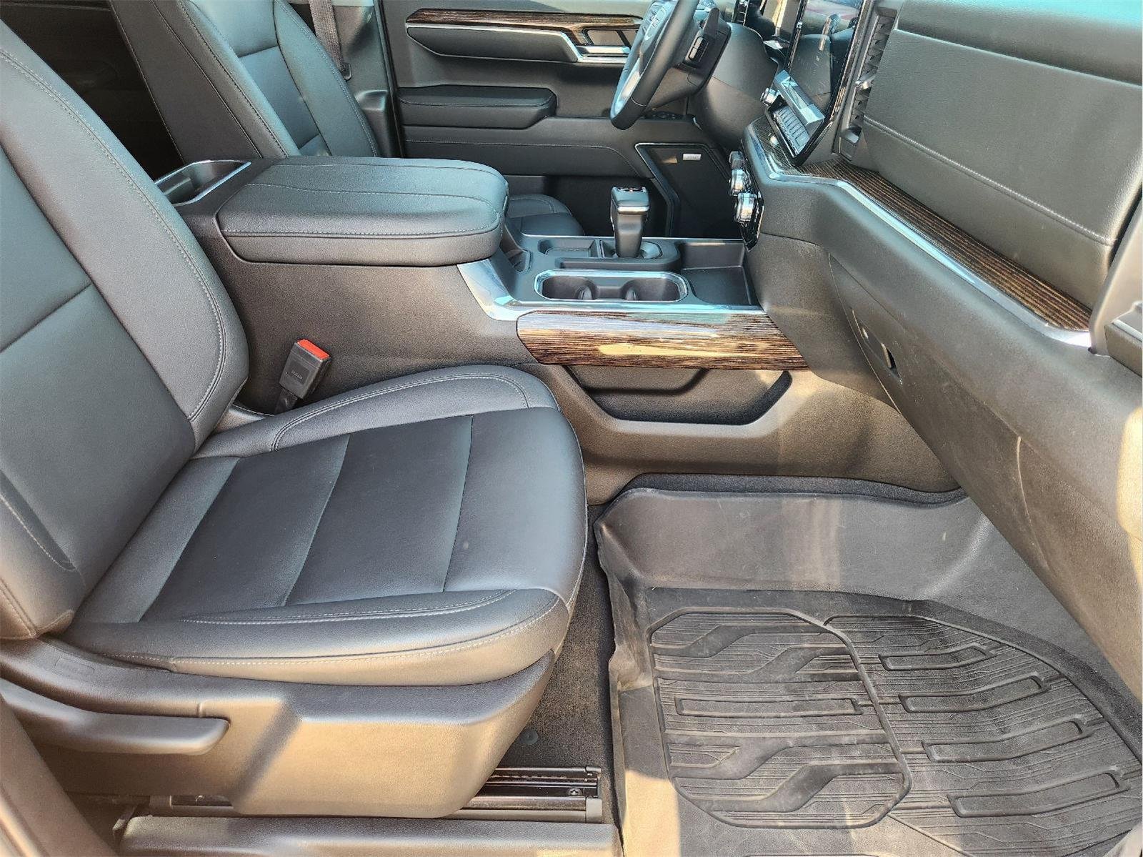 2024 GMC Sierra 1500 photo 12 of 31