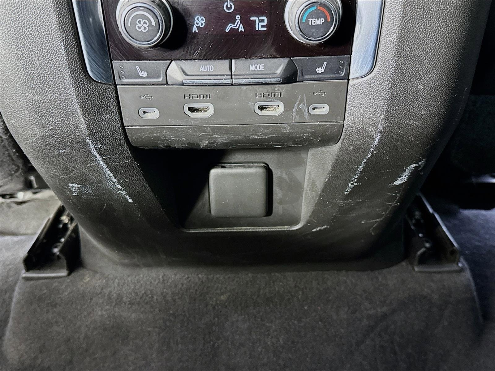 Used 2021 Iridescent Pearl Tricoat Chevrolet High Country image 28