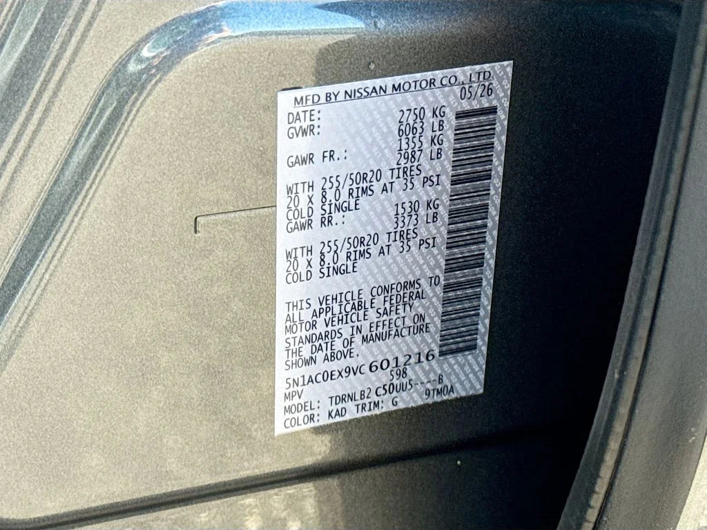 New 2027 GRAPHITE SHADOW INFINITI Luxe AWD image 33