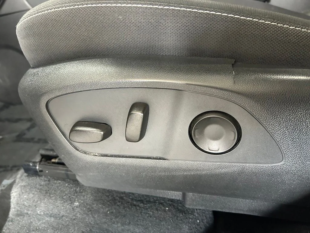 Used 2024 Sterling Gray Metallic Chevrolet LT image 17