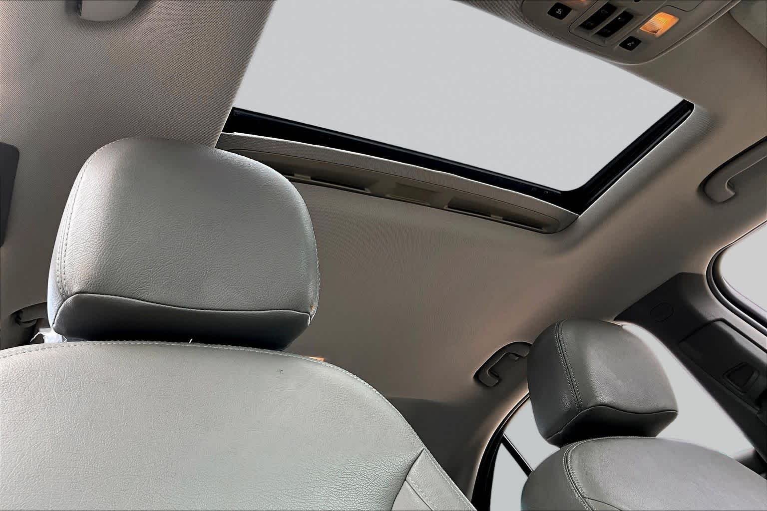 Used 2013 Black Granite Metallic Chevrolet LT image 12