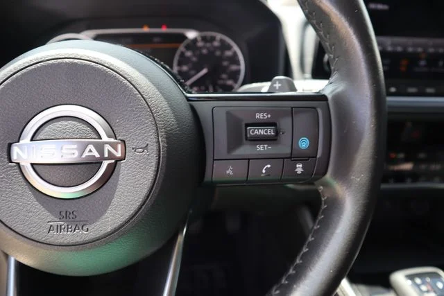 Used 2023 Brilliant Silver Metallic Nissan SL image 10