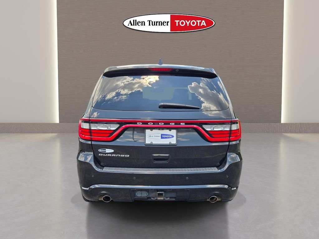 Used 2014 Black Dodge SXT image 8