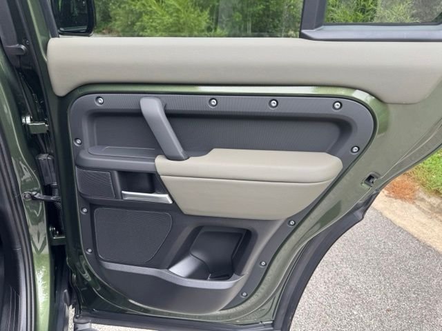 New 2026 Woolstone Green LAND ROVER X-Dynamic SE image 15