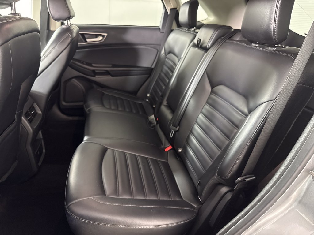 Used 2023 Silver Ford SEL image 13
