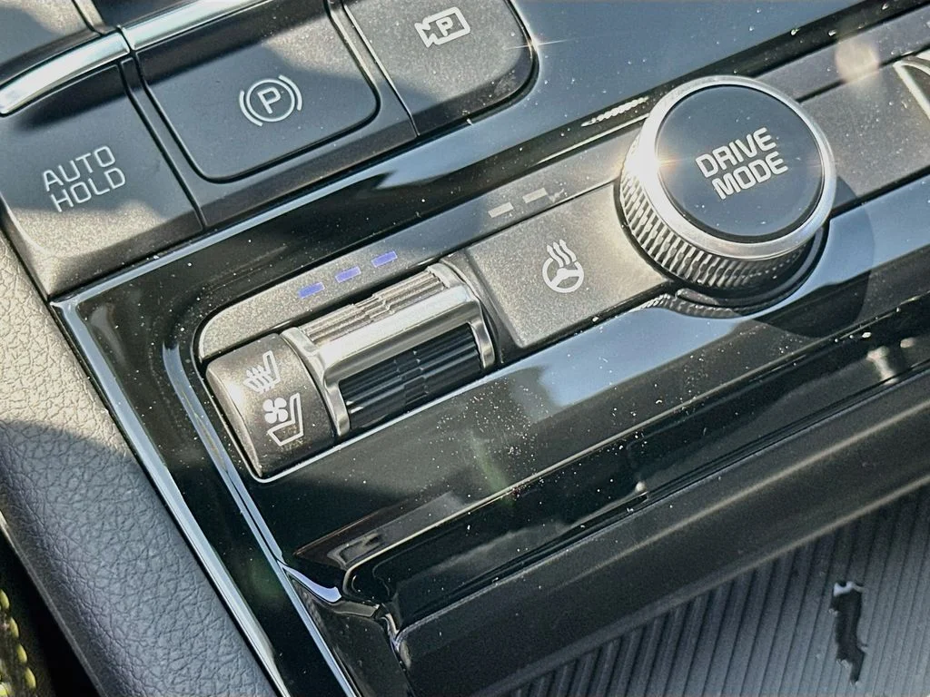 New 2026 Aurora Black Pearl Kia GT image 21