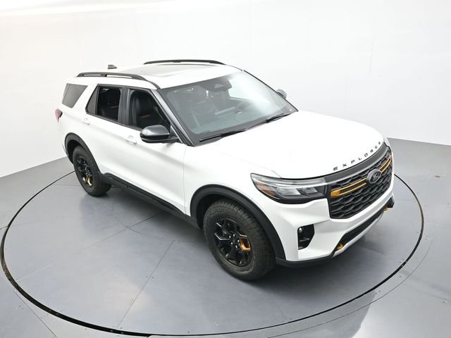 New 2026 Star White Metallic Tri-Coat Ford Tremor® image 35