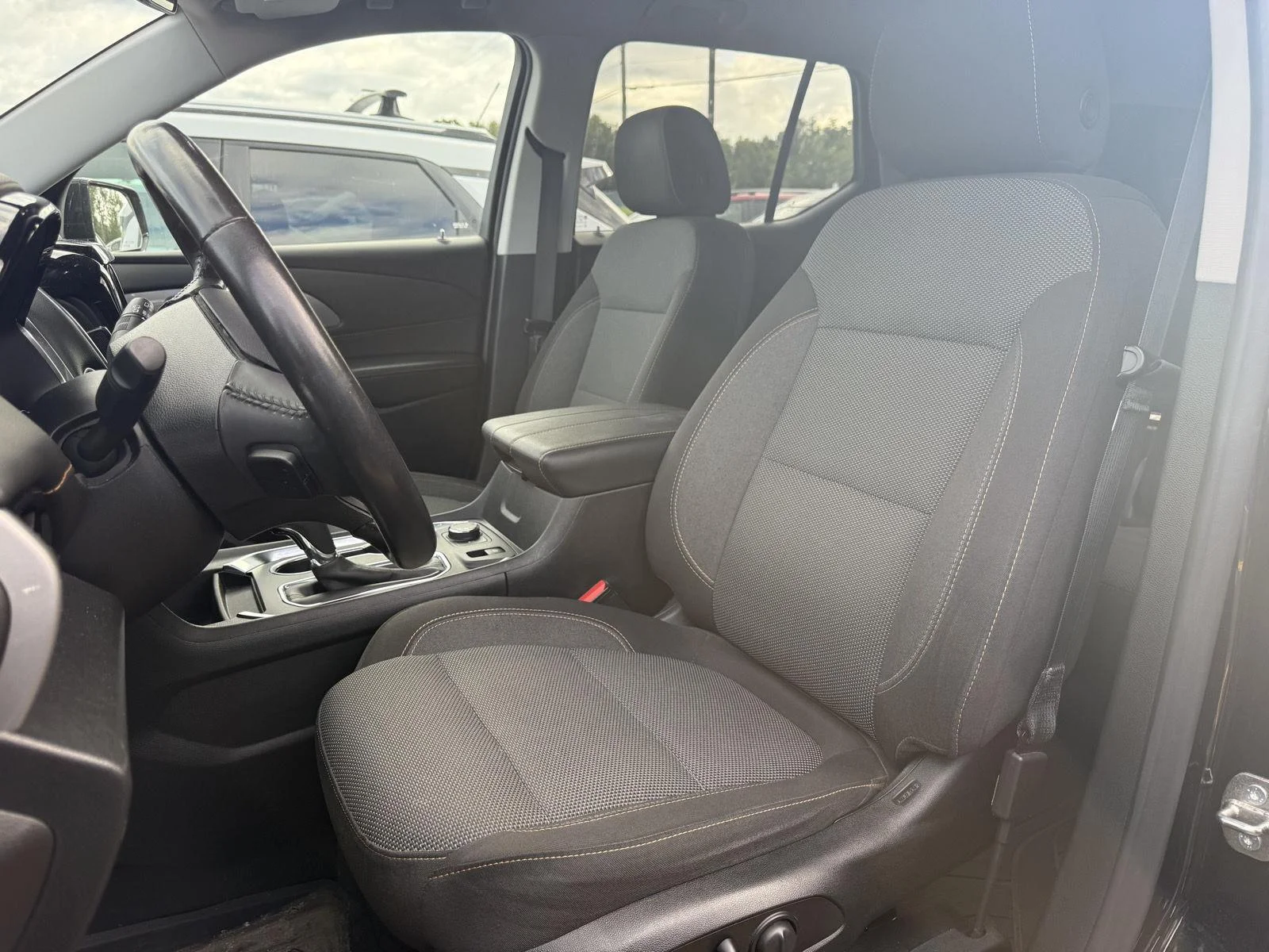 Used 2019 MOSAIC BLACK METALLIC Chevrolet LT Cloth image 9